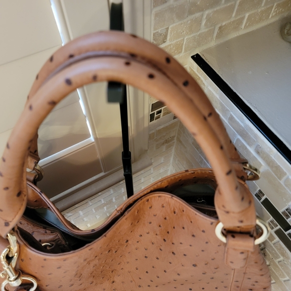 Got It Love It Large Textured Ostrich Print Leather Hobo/Crossbody/Tote - Picture 5 of 15